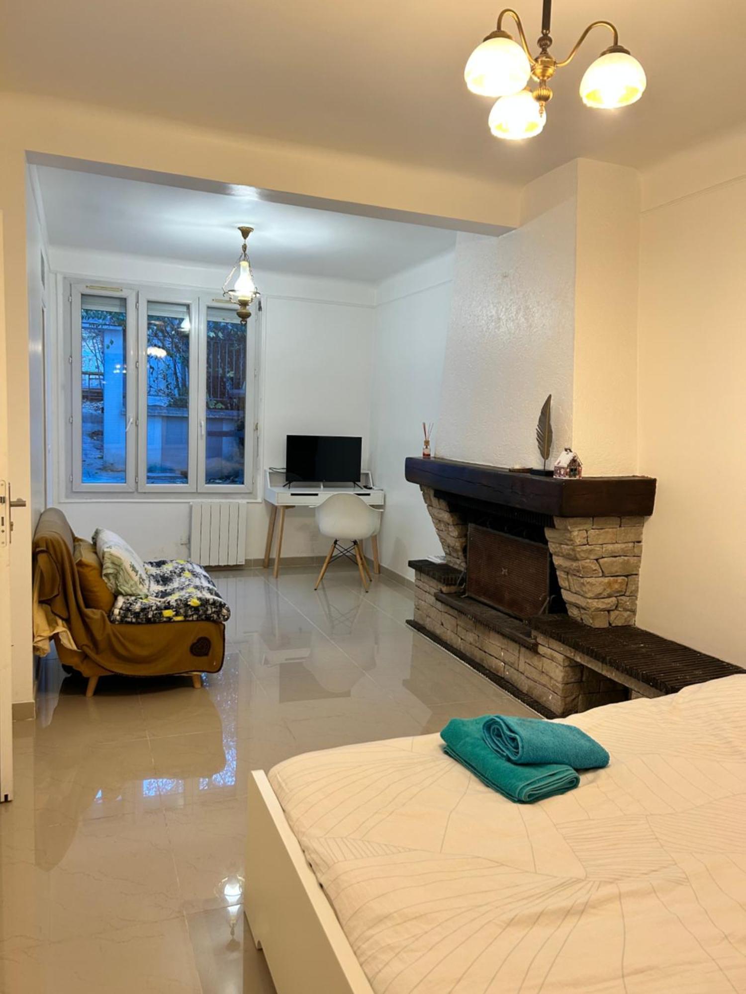 Grand Logement Centre Ville Massy ماسي المظهر الخارجي الصورة
